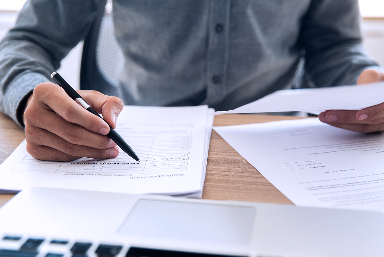Impacto da Verificação Manual de Documentos: Custos e Riscos para Empresas